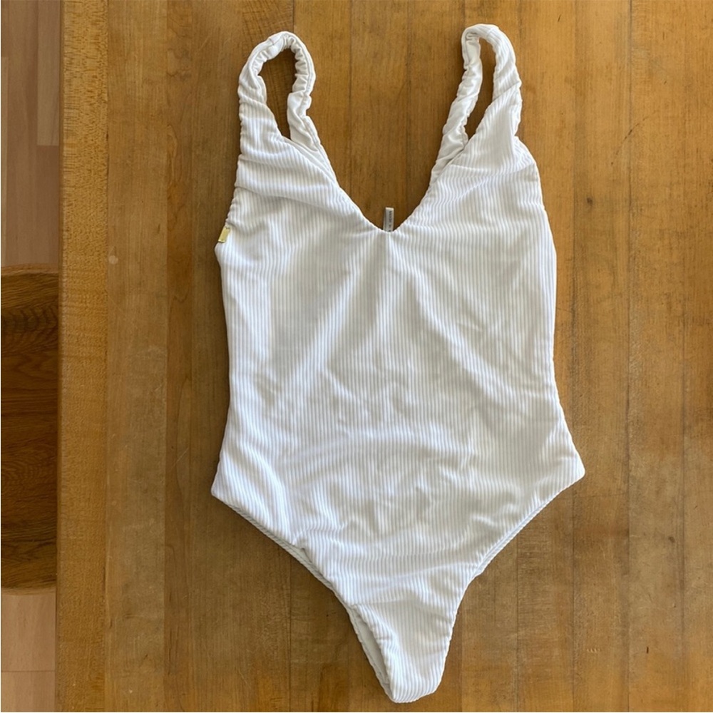 White Gooseberry one piece